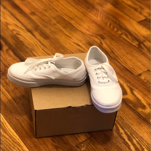 Vans - Picture 2 of 6